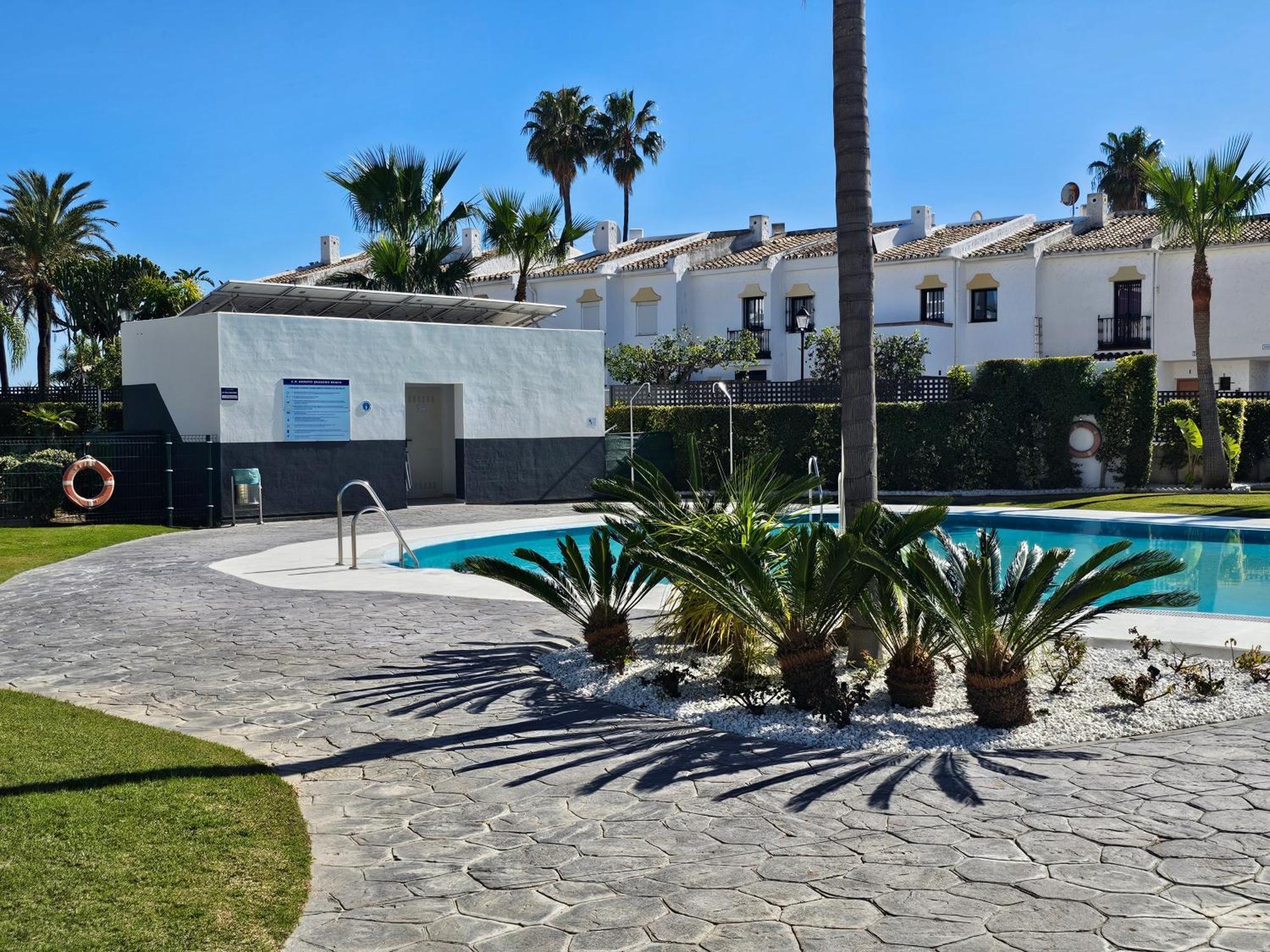 Arroyo Beach Home Estepona Exterior photo